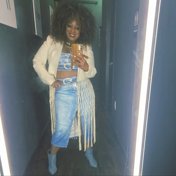 CO- LIKE THIS POST TO BE NOTIFIED WHEN I GO LIVE - Picture 8 of 16